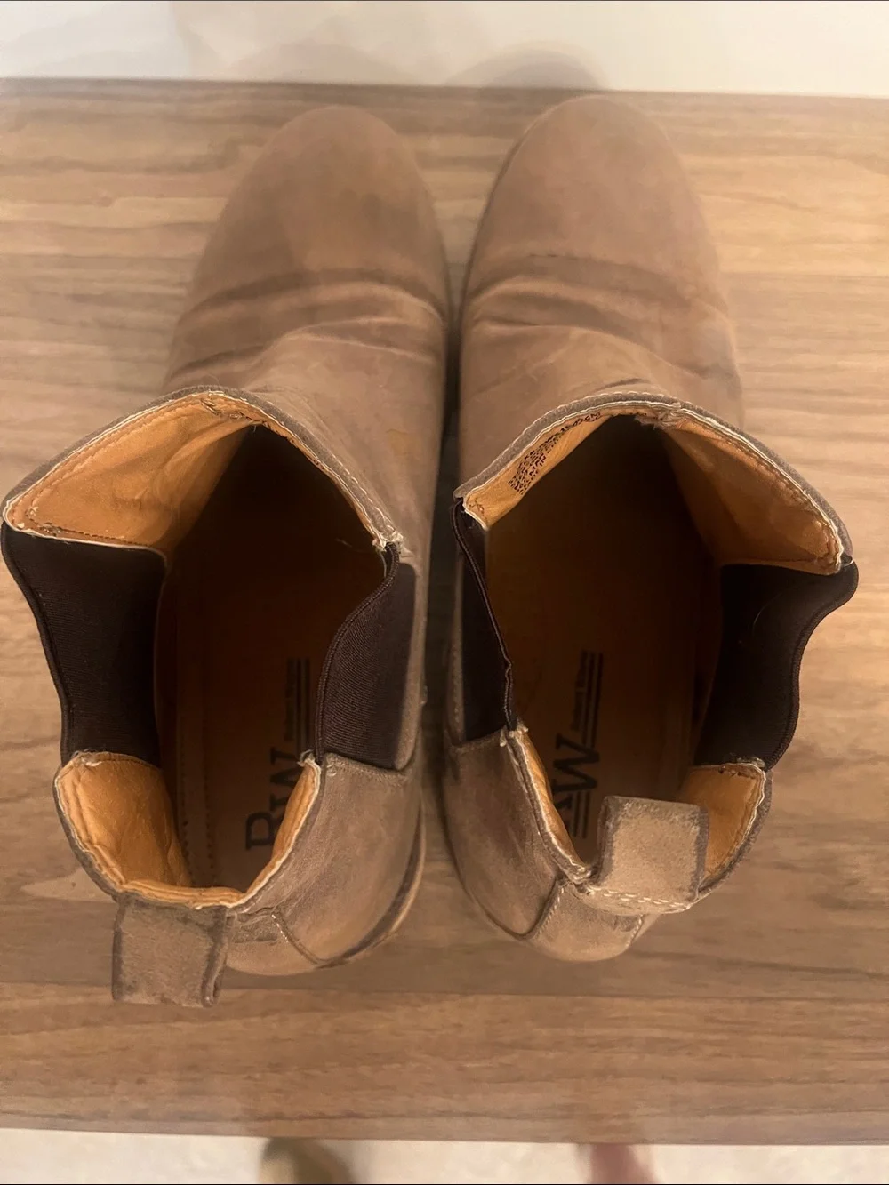 Robert Wayne Tan/Brown Suede Chelsea Chukka Boots
